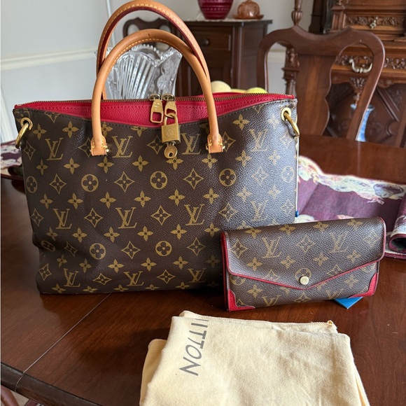 Louis Vuitton Brown Monogram Pallas BB purse and Wallet Set - Picture 1 of 11